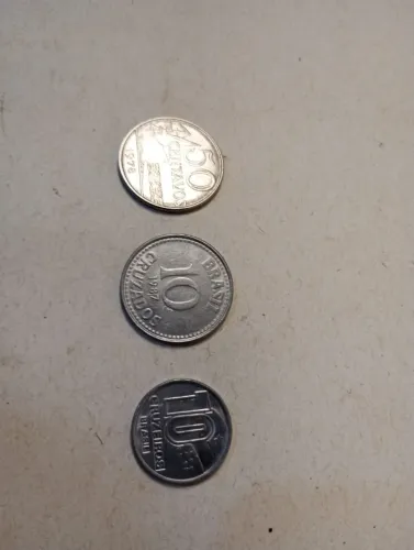 Lote 3 Moedas Antigas do Brasil (50 Centavos 1978, 10 Cruzados 1987, 10 Cruzeiros 1991)