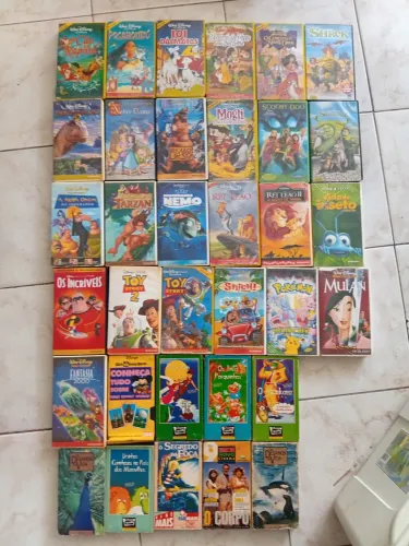 Fitas VHS Desenhos, filme e documentário.