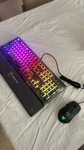 Kit exclusivo,teclado e mouse,edição monster