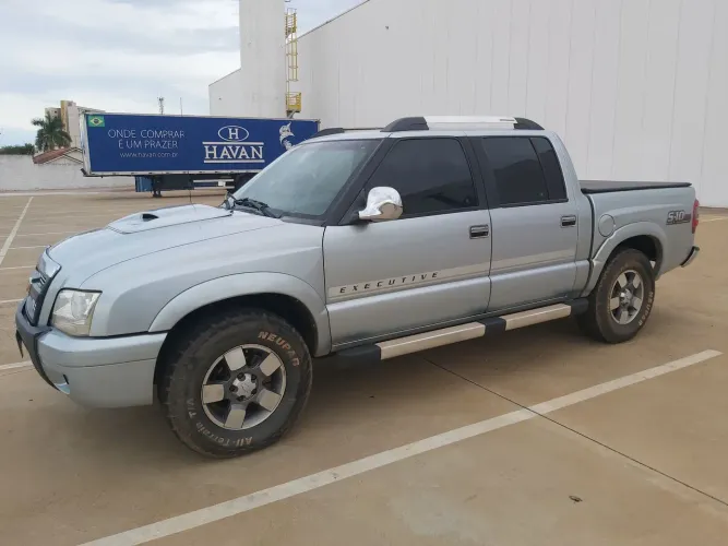Chevrolet S10 Pick-up Exec. 2.8 4X4 CD TB Int.dies 2011