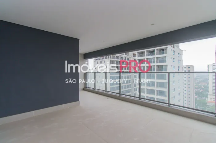 Lindo apartamento no Campo Belo com 125m2