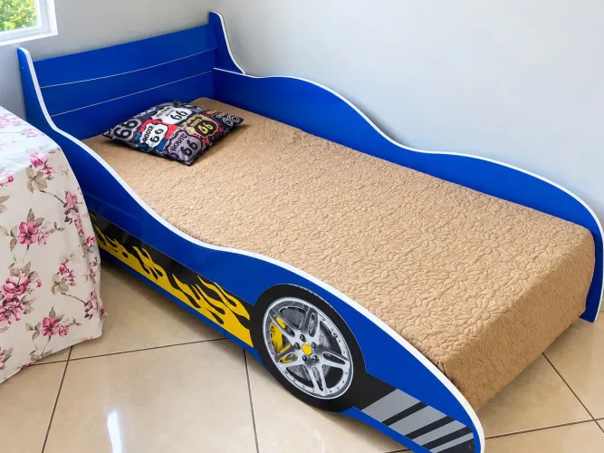 Vende se cama infantil do carro