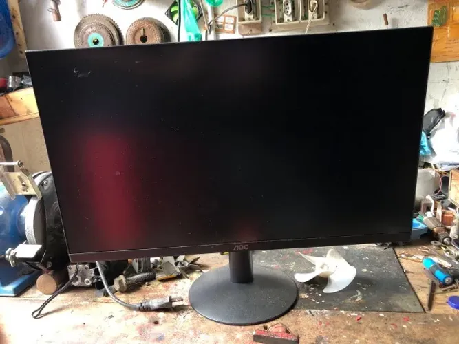 Monitor AOC 23,8" 100Hz 1ms Gaming para retirada de peças