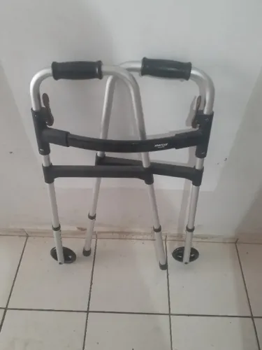 Andador