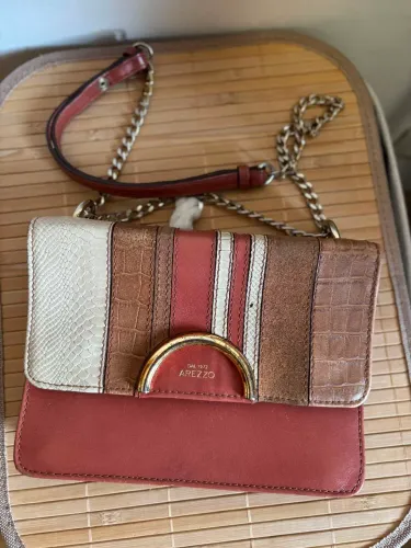 Bolsa Arezzo Mix Ambar Couro Original Tiracolo Corrente Esgotada Site