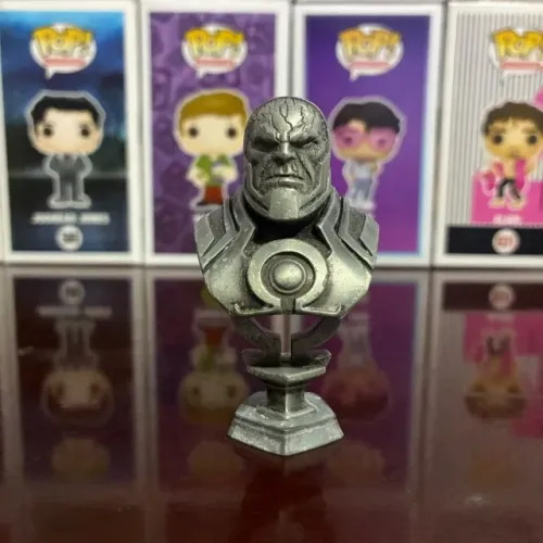 Busto Darkseid (Omelete Box)