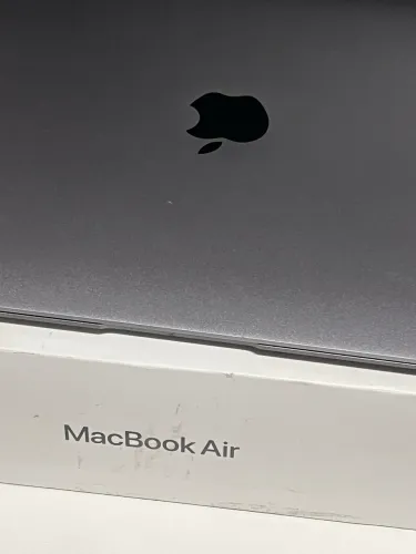 Macbook M1