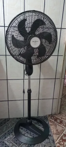 Ventilador de Coluna Britânia BVT450 40cm 6 Pás 3 Velocidades Preto