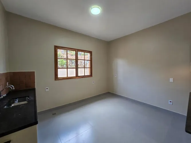 Vende-se casa no Parque Universitario. Franca-SP