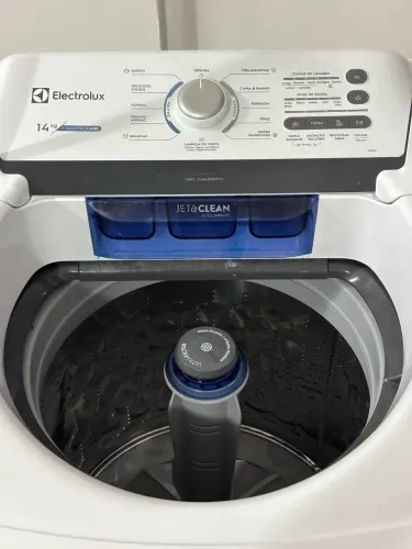 Máquina de Lavar Electrolux Essential Care 14kg LED14 - Apenas 2 anos de uso 