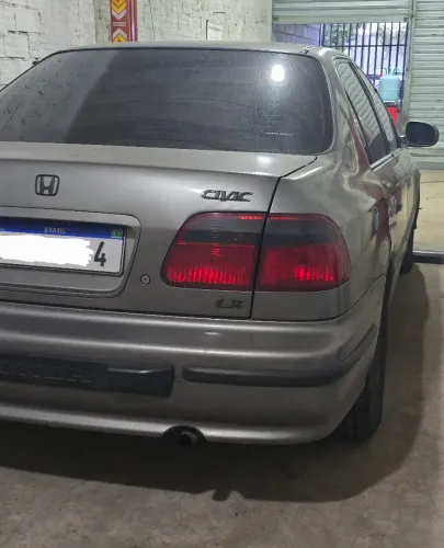 Honda Civic Sedan LX 1.6 16V Mec. 4P 2000