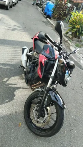 MOTO HONDA CB 500F