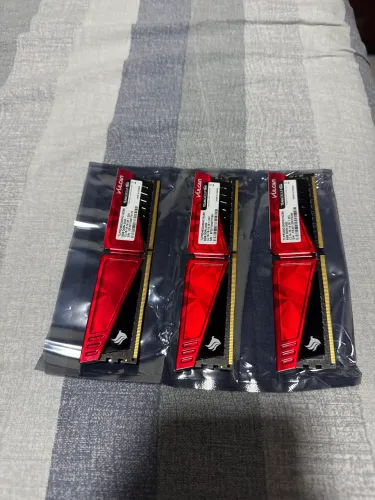 Memória 8gb DDR4 8GB 3200MHZ Kit c/3