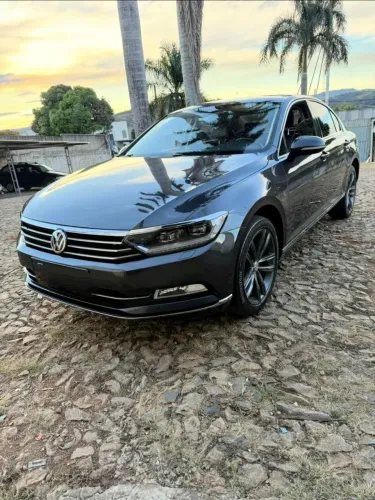 Volkswagen Passat Highline 2.0 TSI 220cv Tip. 2018