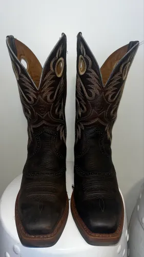 Bota country ARIAT ROUGHSTOCK marrom masculino tam.39 BR (8,5 EE EUA) forma larga
