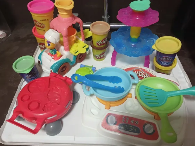 Brinquedos Playdoh 