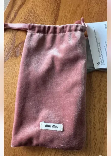 Óculos miu miu 