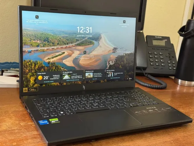 Nitro V15 em estado de novo