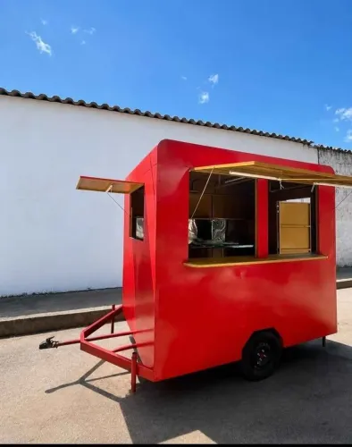 Food truck novo a venda 2x90 por 1x90 com reboque <br>Pneu aro 14<br>Balcão inox<br>Alugamos também