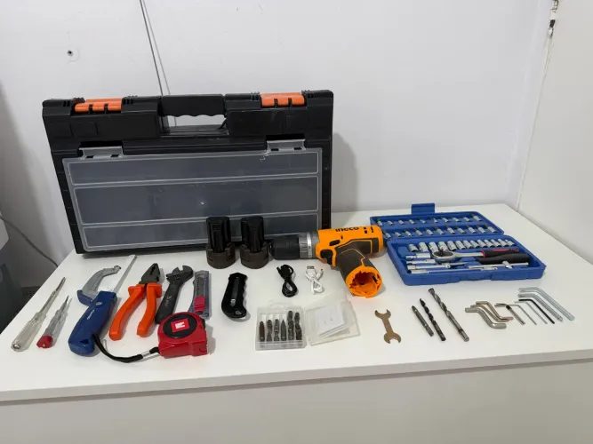 Caixa de Ferramentas Furadeira e Parafusadeira Ingco Kit