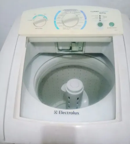 Máquina de Lavar Eletrolux 9 kg