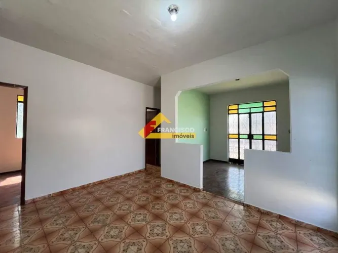 Casa para aluguel, 3 quartos, 1 vaga, Santo Antônio - Divinópolis/MG