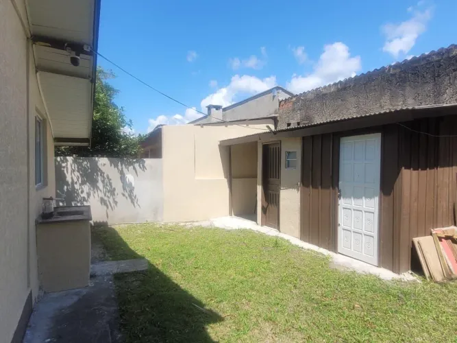 Casa na na praia pontal do Paraná