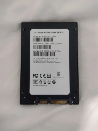 SSD 128 GB E UMA MEMÓRIA RAM SAMSUNG DDR4 DE 8GB 3200MHZ PRA NOTEBOOK, VALOR PRA VENDER.