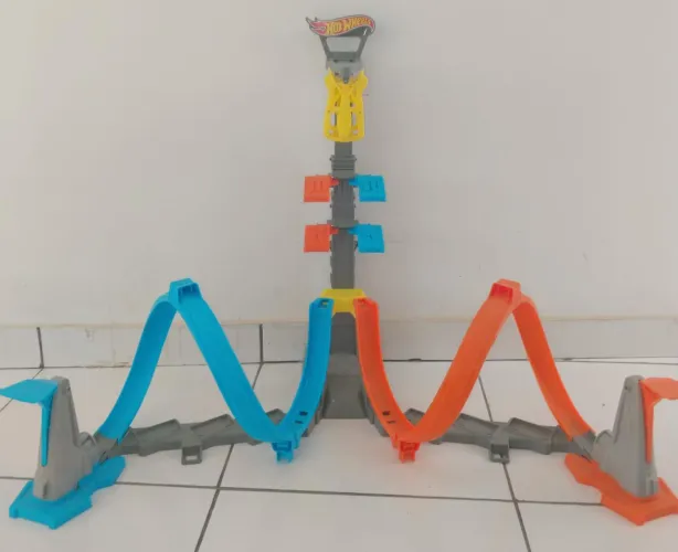 Hot Wheels Action Desafio da Altura