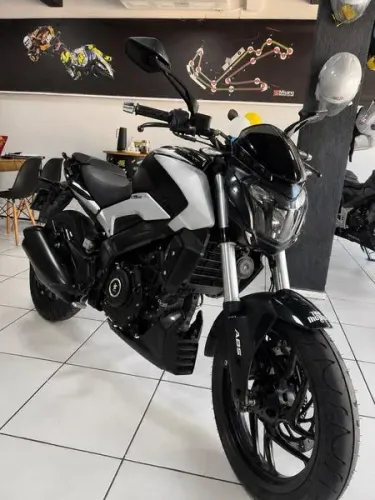 BAJAJ DOMINAR 250 2025