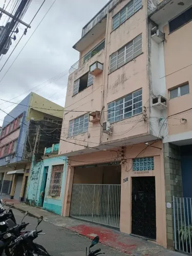 Vendo apto 1/4, na Ó de Almeida px.a Pça da República e Comércio