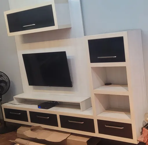 Painel+rack de marcenaria no precinho!