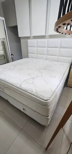 Vendo cama King Size perfeito estado