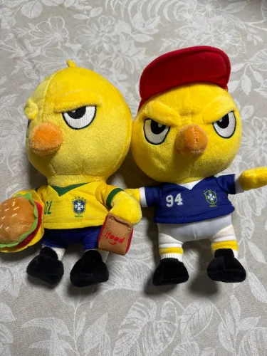 Canarinhos da copa de 2002 e 1994