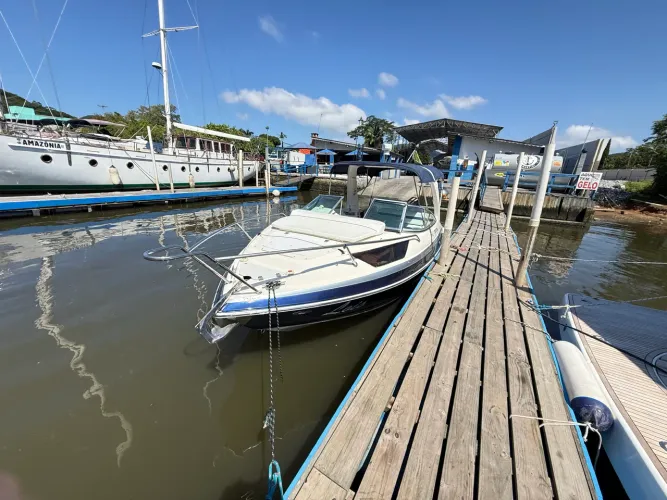 Lancha triton 240 zerada