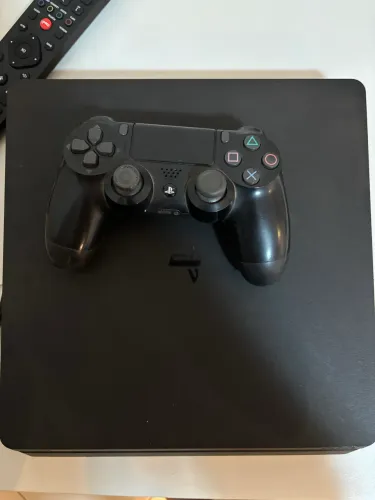 PS4 usado com controle