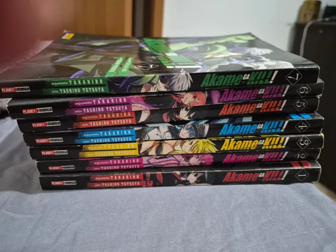 AKAME GA KILL - VOLUMES 1 A 7 