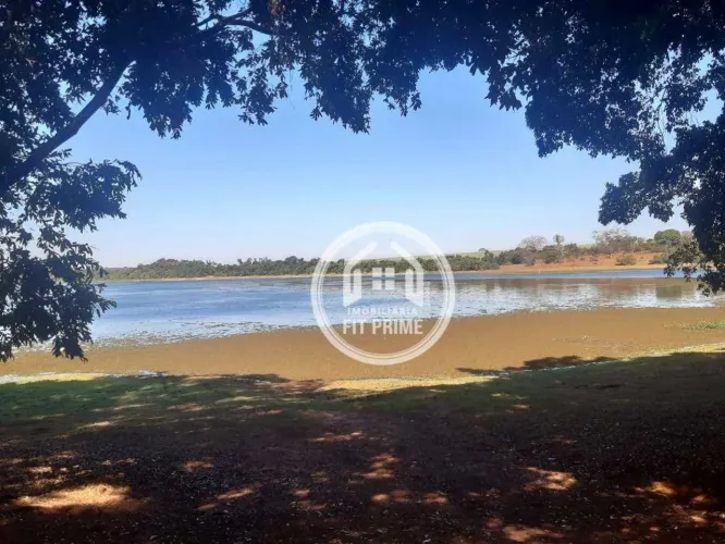 Rancho com 2 dormitórios à venda por R$ 400.000,00 - Mira Estrela - Mira Estrela/SP