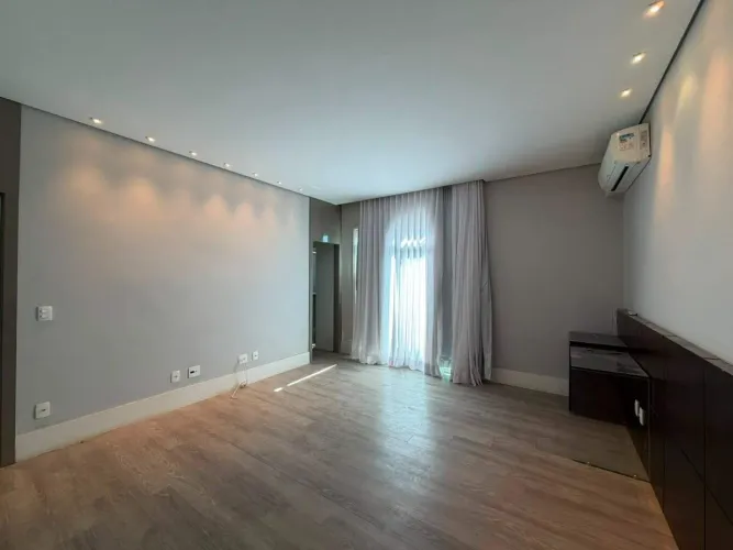 Casa com 5 quartos, sendo 3 suítes, 450m², em Nova Lima.