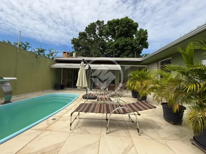 Sobrado com Salão Comercial + Renda no Cristo Rei VG | 4 Quartos + Piscina codigo: 311363
