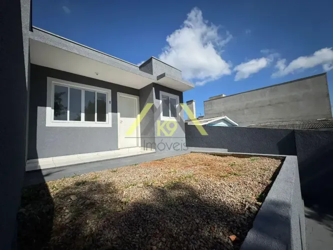 CASAS DE FRENTE PARA A RUA NO PALOMA EM COLOMBO