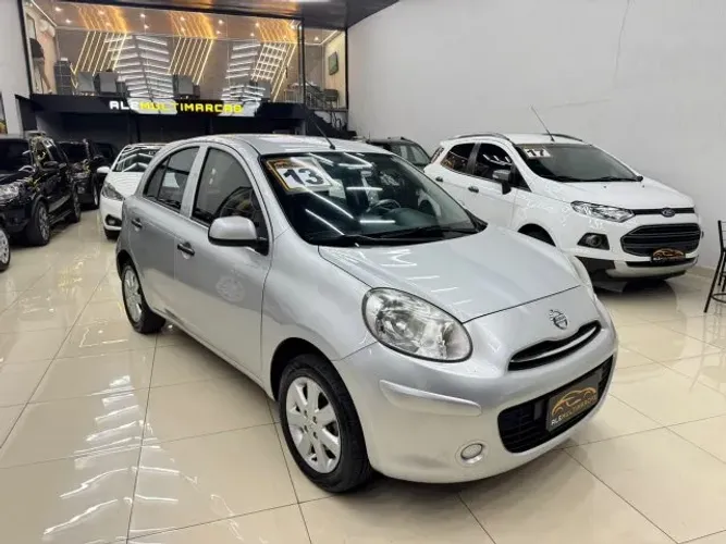 Nissan March 1.0 16V Flex Fuel 5P 2013