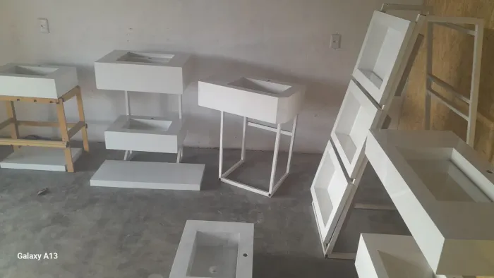 Pia de porcelanato a pronta entrega ou pra retirada