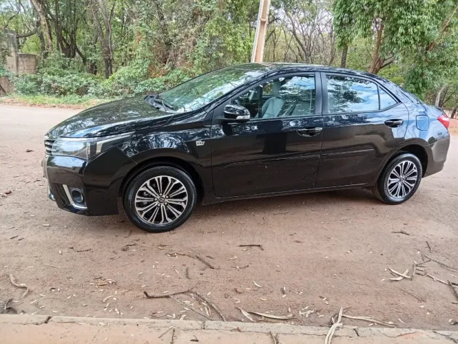 Toyota Corolla GLI 1.8 Flex 16V Aut. 2016