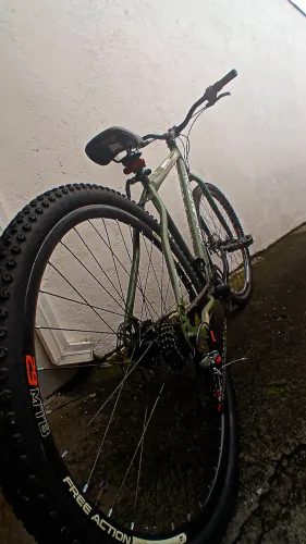 Bicicleta Aro 29 Free Action Flexus 1.5 MTB