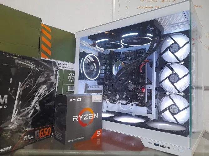 PC Gamer RYZEN 5 8500G AM5 RAM DDR5 4800MHZ Radeon 740M + SSD 480GB + WC 240mm