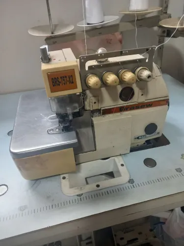 Maquina de costura