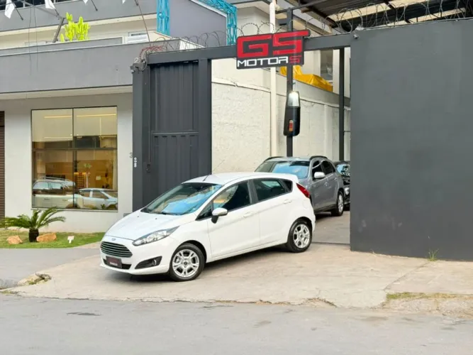 Ford Fiesta 1.6 16V Flex Mec. 5P 2016