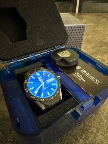 TAG HEUER CONNECTED COMPLETO, COM DOCUMENTAÇÃO E CAIXA ORIGINAL