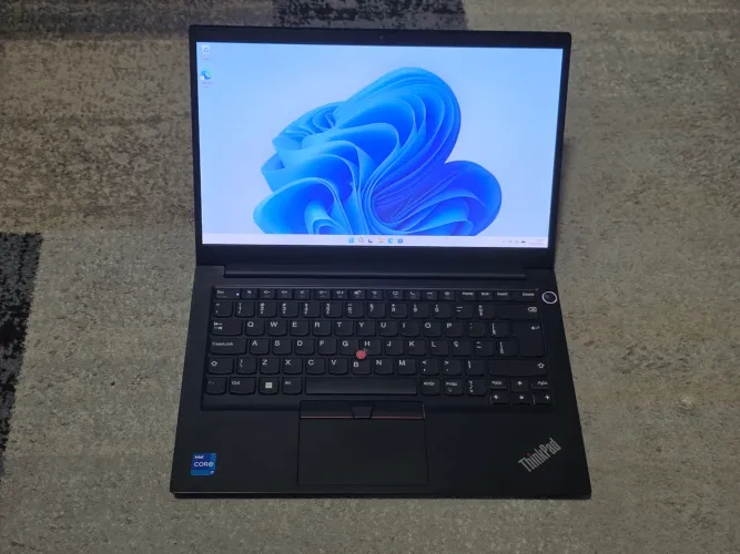 Notebook Lenovo Thinkpad E14 Gen 2 i7 11th 1165G7 16GB Ram e 256GB SSD NVME - Tela 14" FHD